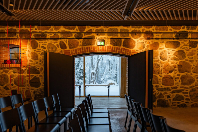 Ekspositsioonimaja konverentsisaal Mulgi Elamuskeskuses (Taavi Bergmann).