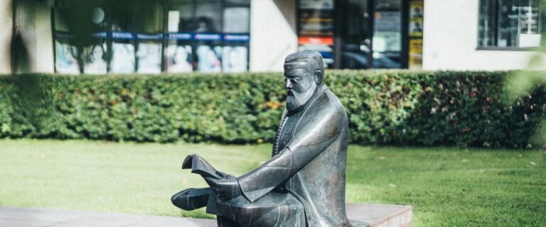 Carl Robert Jakobsoni monument (Siim Verner Teder).