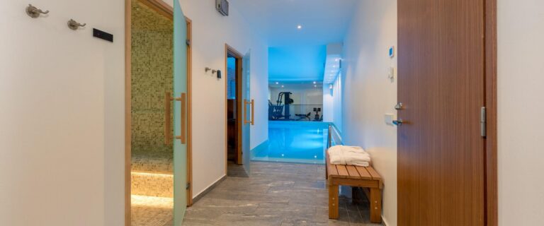 Villa The MANOR Sports & Spa